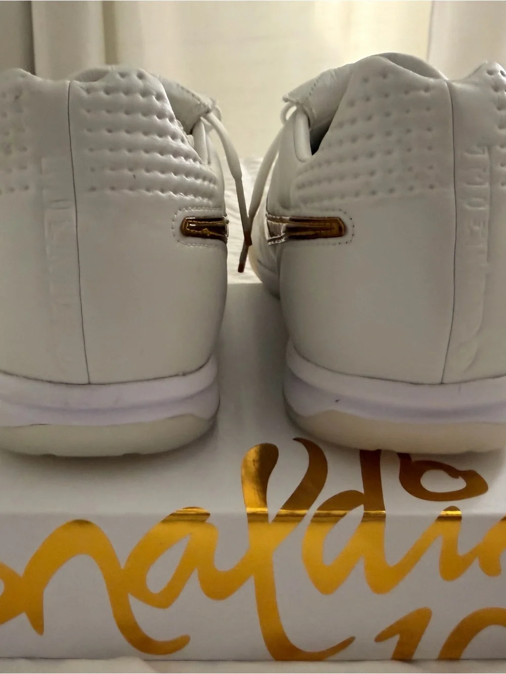 The Ronaldinho x Nike Tiempo Legend 'Touch of Gold' Indoor Shoes